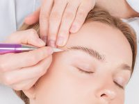 Proper eyebrow care – oil, serum or home remedies?