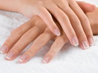 Bizarre yet effective ways of whitening fingernails